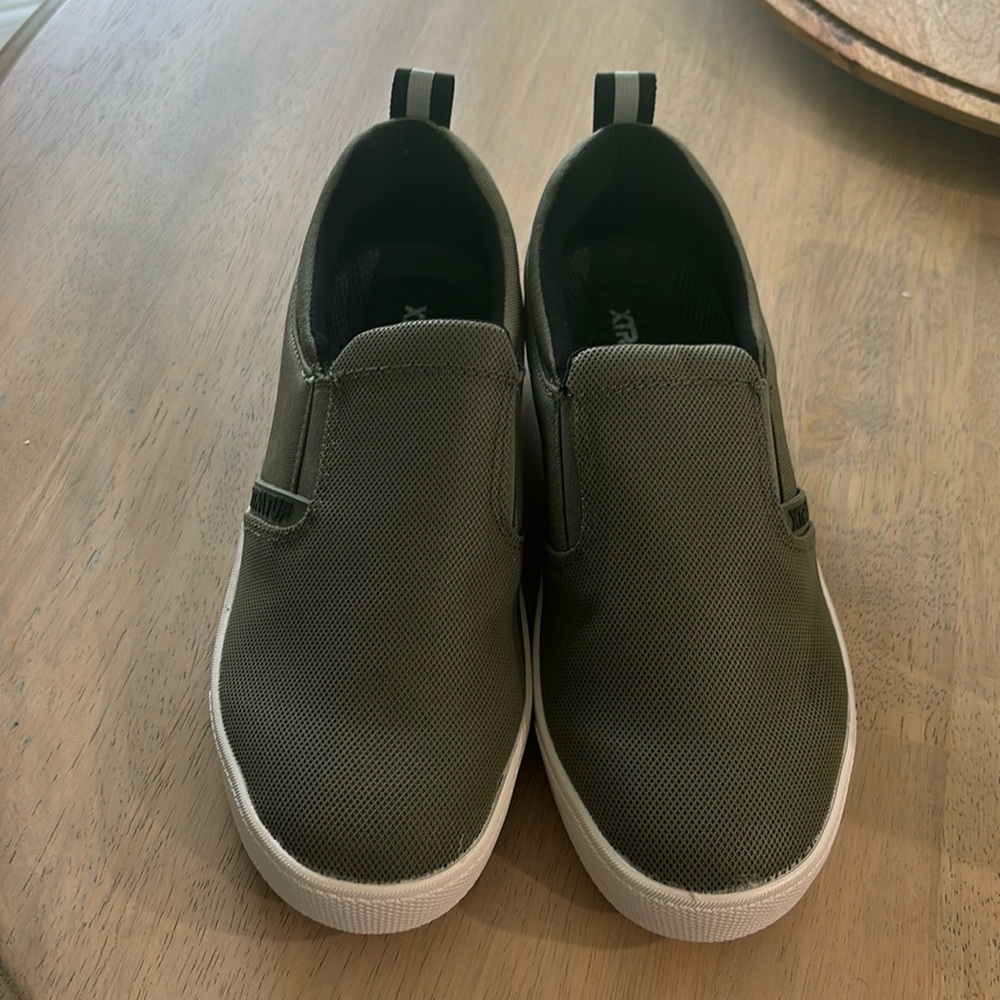 New Men’s Xtratuf Topwater Deck Shoes